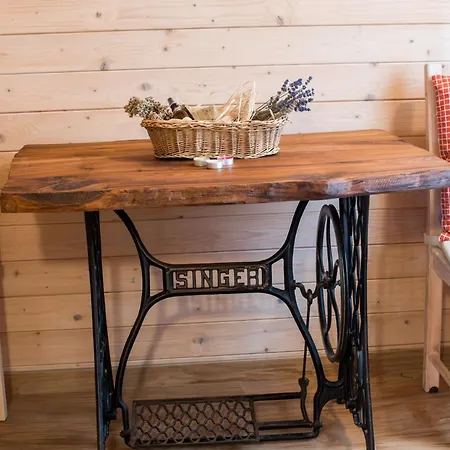 Serene Rustic Haven Holiday Home With Sauna - Two Bedroom Holiday Home With Sauna بيت للعطل *