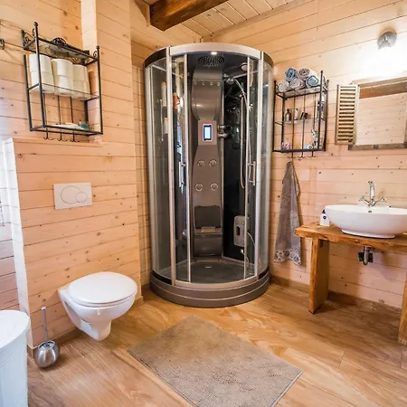 Serene Rustic Haven With Sauna - Two Bedroom With Sauna *