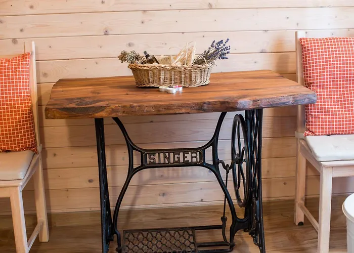 Serene Rustic Haven Holiday Home With Sauna - Two Bedroom Holiday Home With Sauna بيت للعطل *