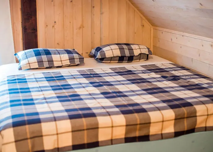 Serene Rustic Haven Holiday Home With Sauna - Two Bedroom Holiday Home With Sauna بيت للعطل Bistrica ob Sotli